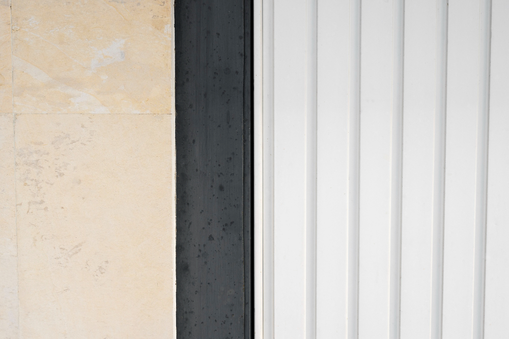 Profile decorative: de ce plinta înaltă schimbă perspectiva camerei