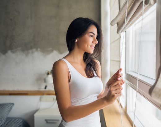 Cum să-ți alegi perdelele termoizolante pentru confortul casei