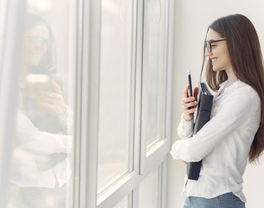 Ghid complet pentru alegerea ferestrelor termopan: profile și sticlă